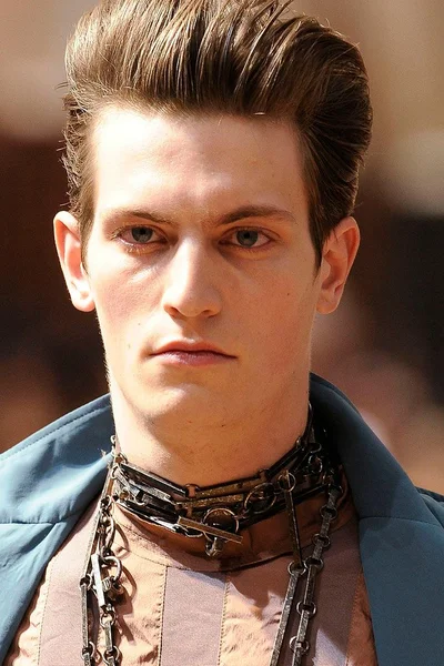 Look 52